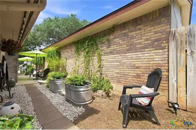 1217 Bluff Creek Circle, New Braunfels, TX 78130 - Photo 28