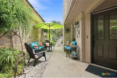 1217 Bluff Creek Circle, New Braunfels, TX 78130 - Photo 4