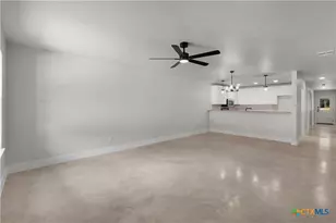 205 Boyles St, Belton, TX 76513 - Photo 20