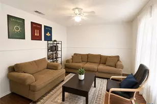 300 Judith Ann Dr, Schertz, TX 78154 - Photo 2