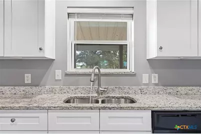 475 Cross Road, Kingsbury, TX 78638 - Photo 8
