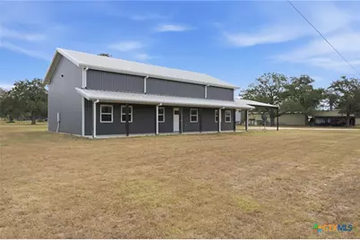 475 Cross Road, Kingsbury, TX 78638 - Photo 2