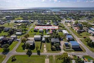 1207 W Madison Ave, Port O'Connor, TX 77982 - Photo 4