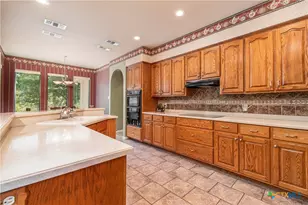 121 Wallace Blvd, Cameron, TX 76520 - Photo 12