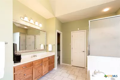 121 Wallace Boulevard, Cameron, TX 76520 - Photo 34