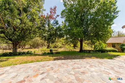 121 Wallace Boulevard, Cameron, TX 76520 - Photo 40