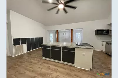 625 E 13th Avenue, Belton, TX 76513 - Photo 26
