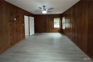 625 E 13th Ave, Belton, TX 76513 - Photo 10