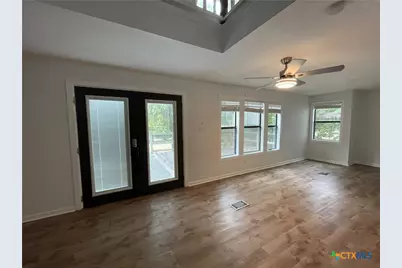 625 E 13th Avenue, Belton, TX 76513 - Photo 30