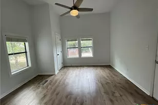 625 E 13th Ave, Belton, TX 76513 - Photo 38