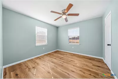 8707 E Highway 6, Riesel, TX 76682 - Photo 18