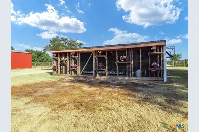 8707 E Highway 6, Riesel, TX 76682 - Photo 28