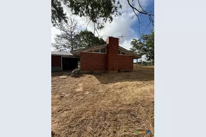 415 SE Main Street, Stockdale, TX 78160 - Photo 16