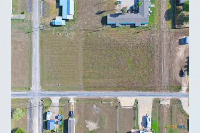 1309 W Bill Tindall Avenue, Seadrift, TX 77983 - Photo 4
