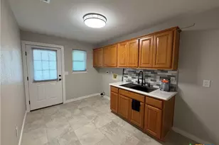 433 W Klein Rd, New Braunfels, TX 78130 - Photo 20