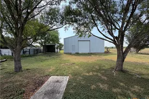 433 W Klein Rd, New Braunfels, TX 78130 - Photo 22