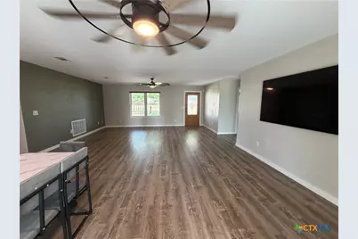433 W Klein Road, New Braunfels, TX 78130 - Photo 6