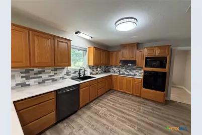 433 W Klein Road, New Braunfels, TX 78130 - Photo 8