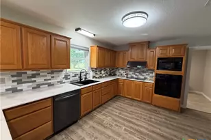 433 W Klein Rd, New Braunfels, TX 78130 - Photo 8