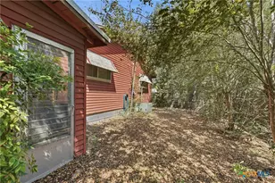 520 Seydler St, Gonzales, TX 78629 - Photo 18