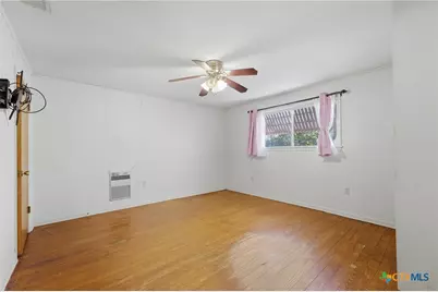 520 Seydler Street, Gonzales, TX 78629 - Photo 12
