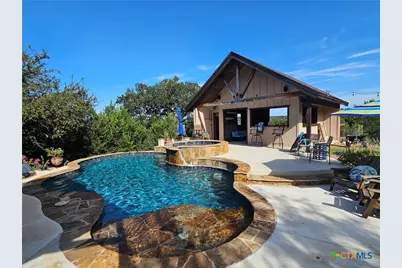 2613 Red Bud Way, New Braunfels, TX 78132 - Photo 6