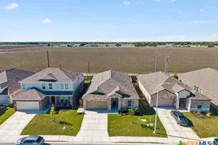5801 Musquiz Rdg, Seguin, TX 78155 - Photo 36