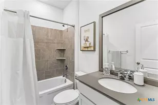 5801 Musquiz Rdg, Seguin, TX 78155 - Photo 22