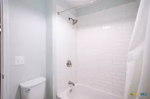 907 N Craig St, Victoria, TX 77901 - Photo 26