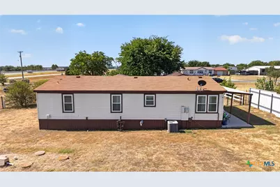 100 Hillside Drive, Troy, TX 76579 - Photo 8