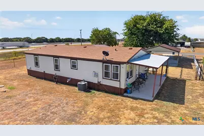 100 Hillside Drive, Troy, TX 76579 - Photo 6