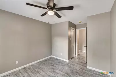 602 N Market Street, Hallettsville, TX 77964 - Photo 22