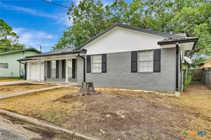 602 N Market St, Hallettsville, TX 77964 - Photo 40