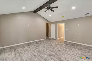 602 N Market St, Hallettsville, TX 77964 - Photo 2