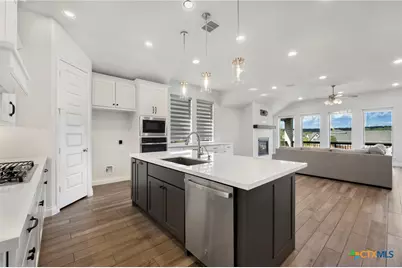 1872 Weinnacht, New Braunfels, TX 78132 - Photo 6