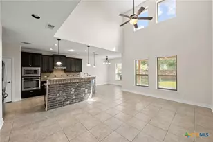 1014 Easton Dr, San Marcos, TX 78666 - Photo 8
