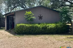 1037 Noll Rd, Meyersville, TX 77974 - Photo 34