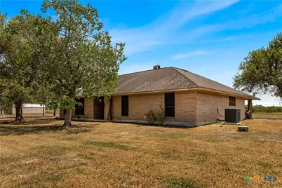513 Bambi Drive, Victoria, TX 77904 - Photo 4