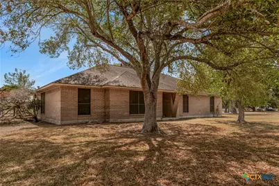 513 Bambi Drive, Victoria, TX 77904 - Photo 2