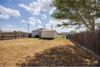 400 W Main Street, Cuero, TX 77954 - Photo 20