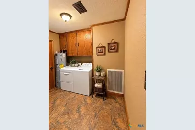 8448 W State Hwy 97, Cost, TX 78614 - Photo 14