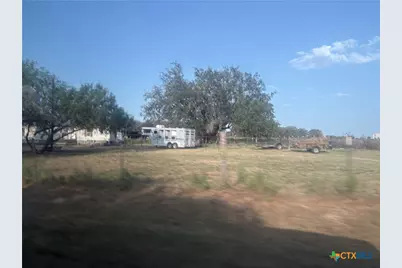 138 Terrace Hill Lane, Floresville, TX 78114 - Photo 4