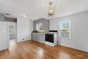 1921 Dreyer Ln, Gonzales, TX 78629 - Photo 12