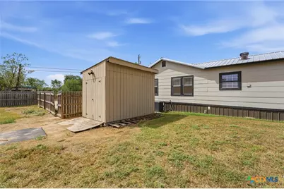 1921 Dreyer Lane, Gonzales, TX 78629 - Photo 30