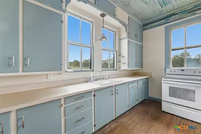 1930 Dreyer Lane, Gonzales, TX 78629 - Photo 14