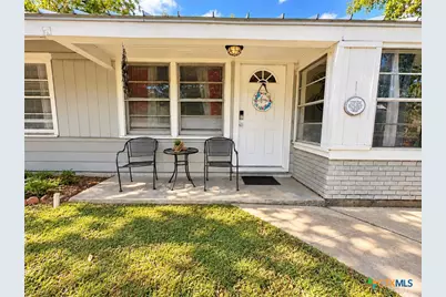 1119 N East, Edna, TX 77957 - Photo 4
