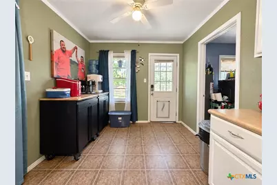 1119 N East, Edna, TX 77957 - Photo 8
