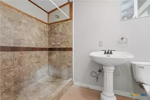 2030 Dreyer Ln, Gonzales, TX 78629 - Photo 26