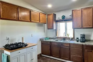 439 County Rd 181, Marlin, TX 76661 - Photo 4