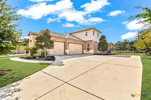 339 Allemania Dr, New Braunfels, TX 78132 - Photo 8